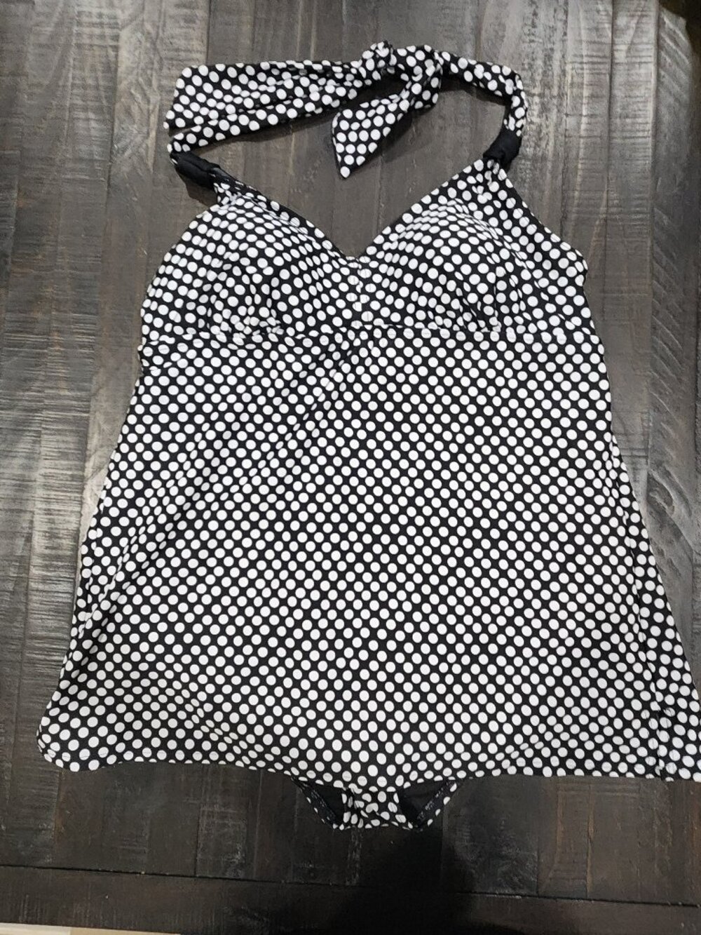 LANE BRYANT ONE PIECE BLACK & WHITE POLKA DOT SWIMSUIT-SIZE 14-EXCELLENT COND.